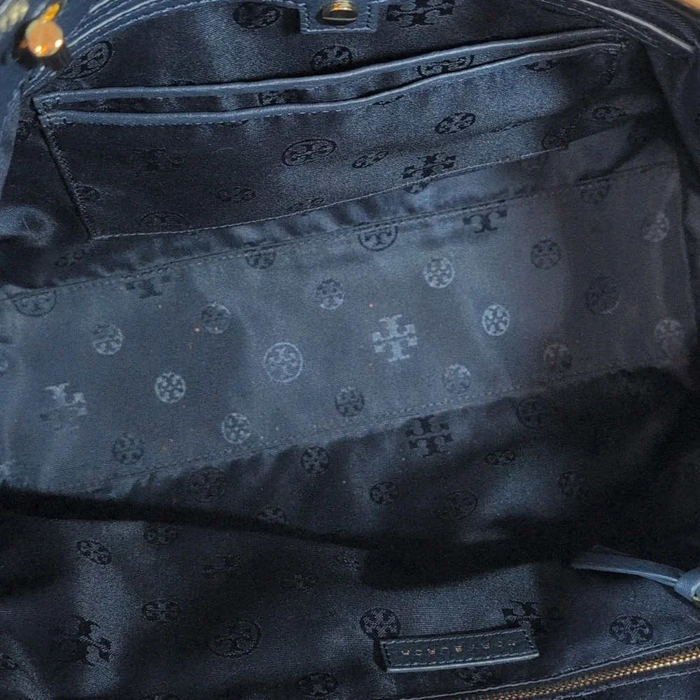 Tory Burch Bryant Tote with Matching Wallet Navy Blue - Picture 9 of 16